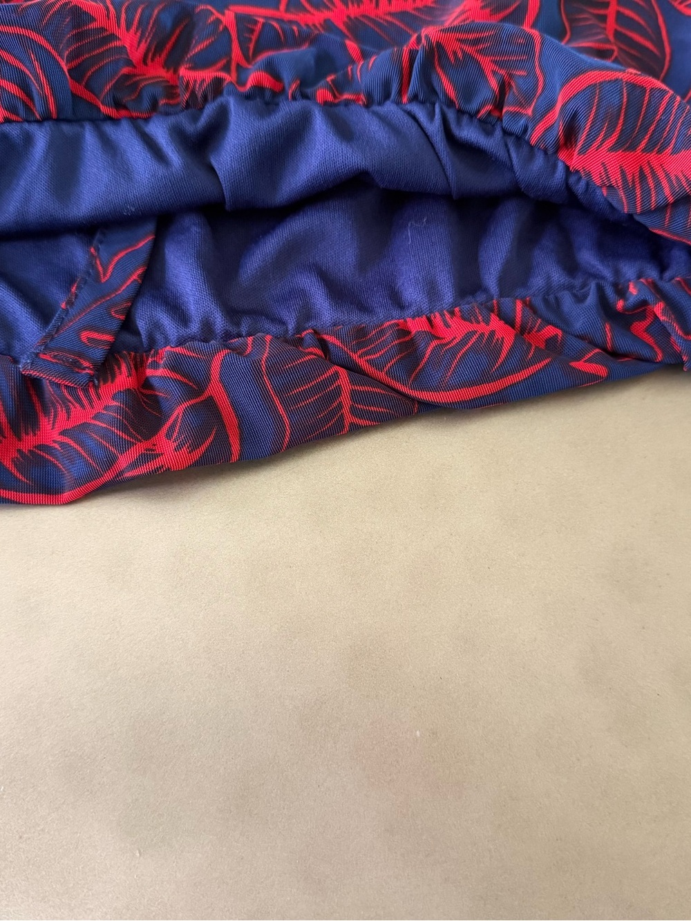 Ember Women’s Blue & Red Leaf Print V-Neck Blouson Top, Size XL, Lined - Picture 5 of 6